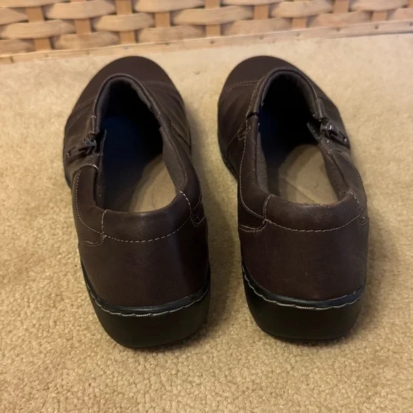 Clarks Women’s Slip-On Leather Loafers in Dark Brown - Picture 3 of 6